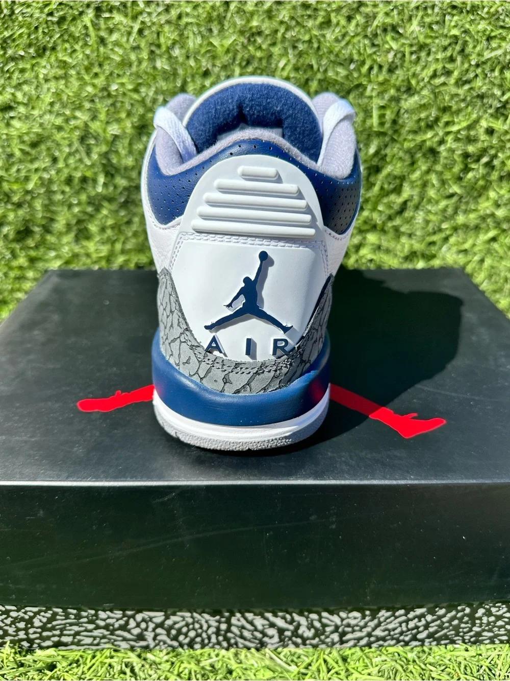 Air Jordan 3 Retro GS White/Cement/Midnight Navy Blue, Size 6.5Y